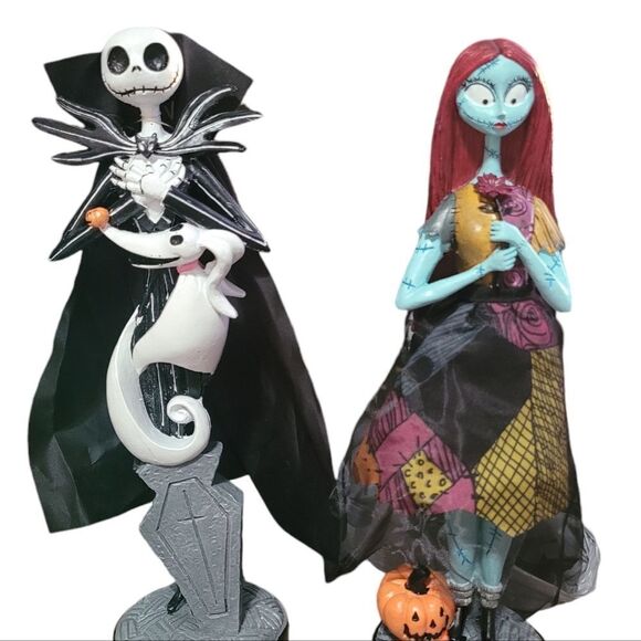 Nightmare Before Christmas / Jack and Sally statues - Picture 1 of 4